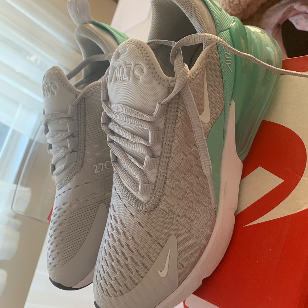 AirMax 270 Gs size 6 boys!
